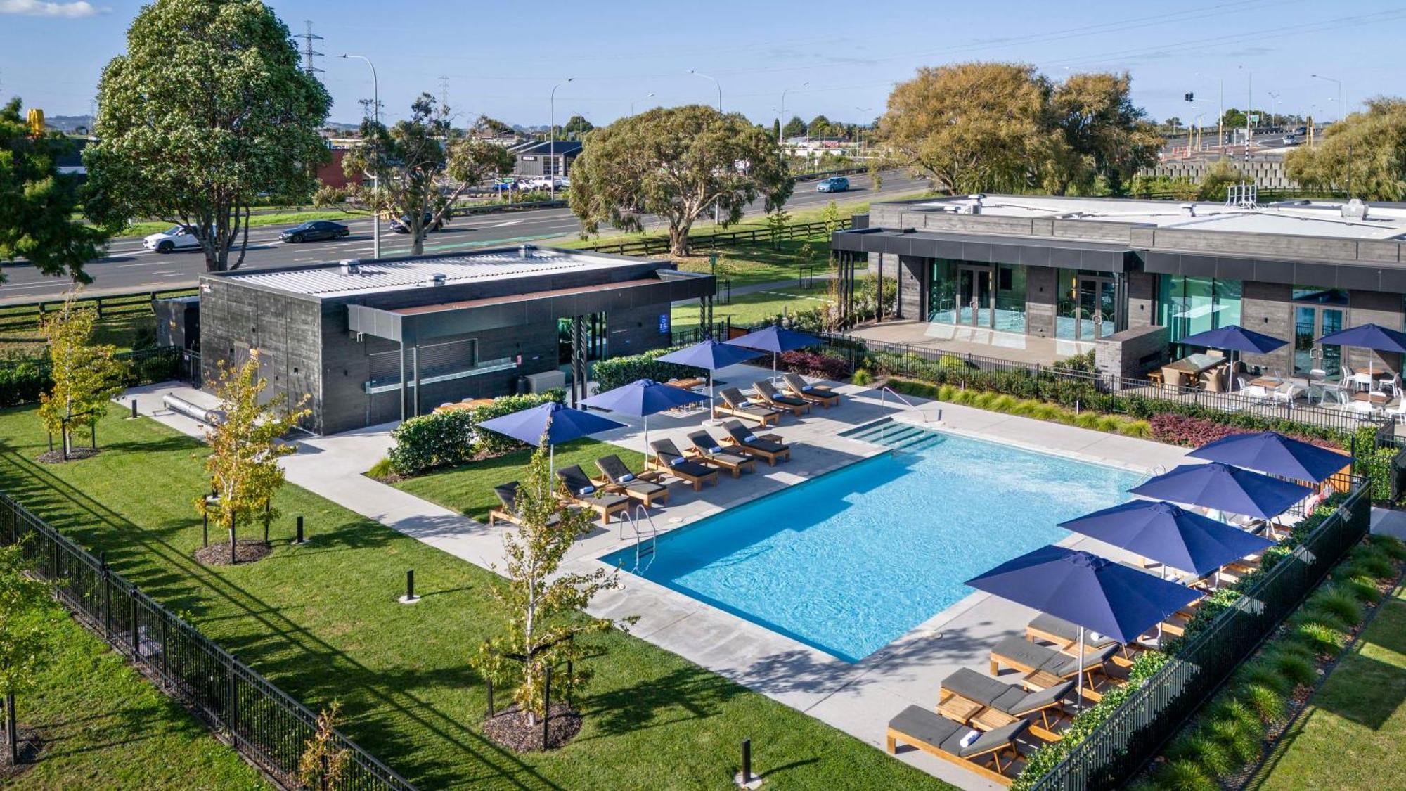 Hotel Doubletree By Hilton Auckland Karaka Zewnętrze zdjęcie