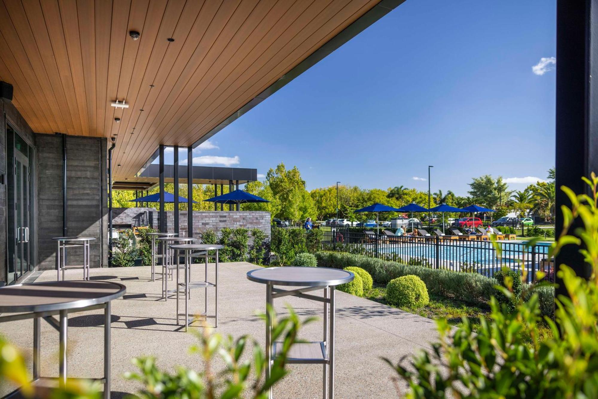 Hotel Doubletree By Hilton Auckland Karaka Zewnętrze zdjęcie
